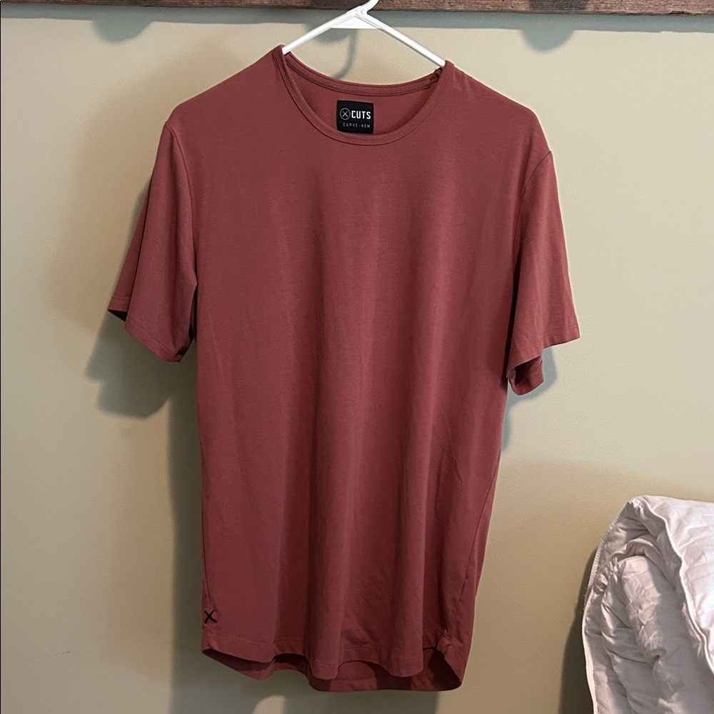 Cuts Clothing Men's Short Sleeve Tee in Rust